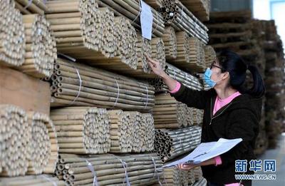 廣西融安 竹制品外貿企業趕訂單忙生產，竹產業煥發新活力